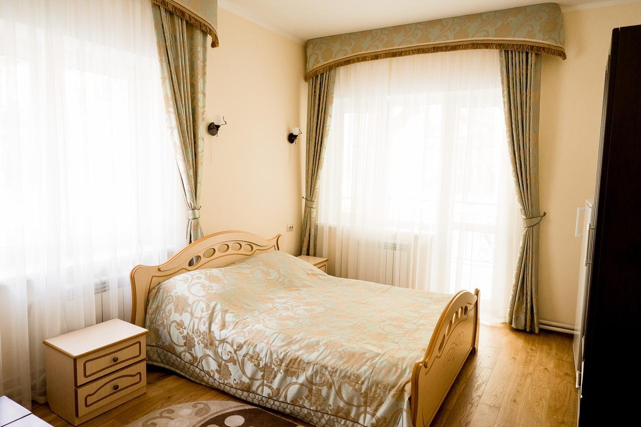 Belovezhskaya Pushcha Hotel Complex Zharkovshina Esterno foto